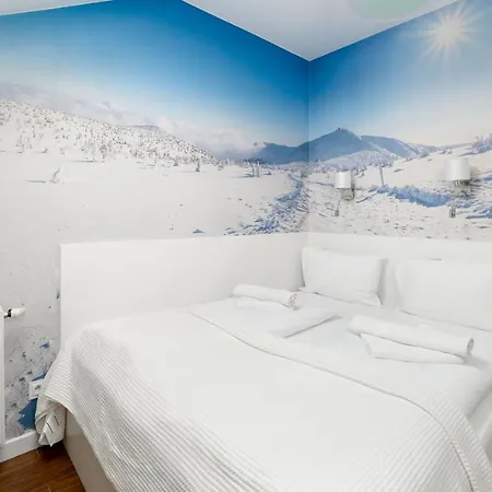 Triventi Mountain Residence, Sun & Snow קרפאז'